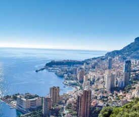 MONACO + BEACH, WALK !