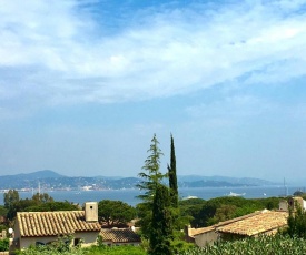 Saint-Tropez walking distance, sea view house