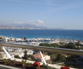 Superbe appartement Marina baie des anges