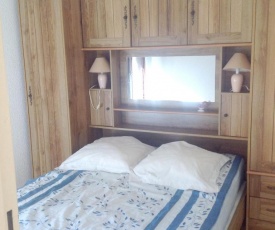 Appartement de 2 chambres a Cavalaire sur Mer avec magnifique vue sur la ville et balcon a 400 m de la plage