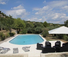 Le Petit Lubéron - Beautiful Gordian villa