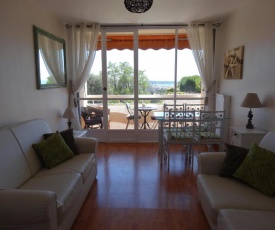 2 Bedroom Modern Apartment in Antibes with Sea View