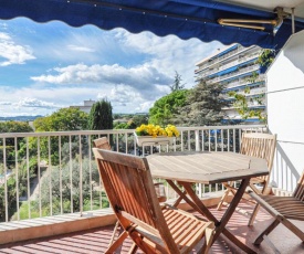 Amazing apartment in Antibes with 2 Bedrooms