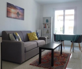 Antibes centre studio 27 M2 rénové