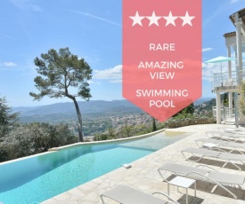 PANORAMIC VIEW - Architect-designed villa with swimming pool