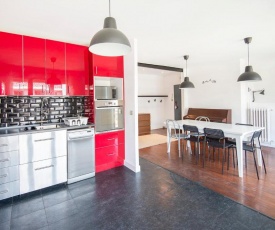 SUPERB apartment near the CAMAS district