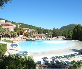 Vue Mer 6 personnes Les Restanques
