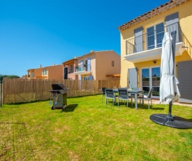 Beautiful house in a family RESIDENCE with GARDEN