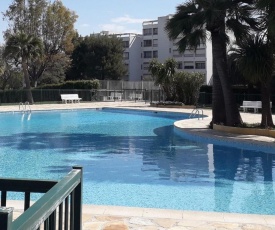 BEAUTIFUL apt with a SEA VIEW in ANTIBES