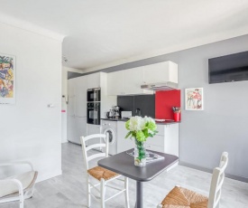 GuestReady - Charming Studio Apartment with Private Balcony in Cannes