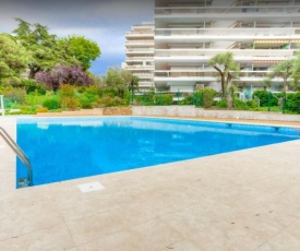Charming studio with pool 8 min away from the beach in Antibes - Welkeys