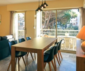 Beautiful apartment with BALCONY in SAINT RAPHAEL