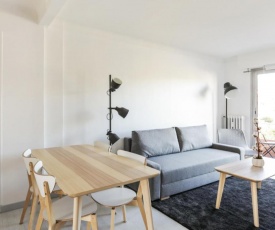 Design flat with balconies in Antibes center 10 min to the beach - Welkeys