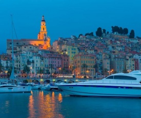 Bea Boat Charter