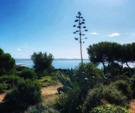 Appartement + terrasse vue mer dans un parc de 3 Ha