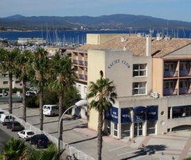 Appartement Hyères, 1 pièce, 4 personnes - FR-1-335-57