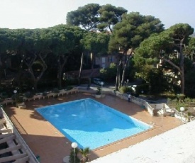 Appartement Hyères, 1 pièce, 4 personnes - FR-1-335-69