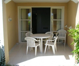 Appartement d'une chambre a Saint Raphael avec piscine partagee