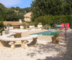 Appartement d'une chambre a Saint Raphael avec piscine partagee terrasse amenagee et WiFi