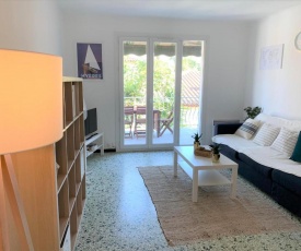 BEAUX APPARTEMENTS 65m2 AVEC ESPACES EXTERIEURS PARKINGS PROCHE PLAGE