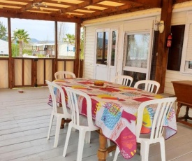 Bungalow de 2 chambres a Hyeres avec jardin amenage a 1 km de la plage