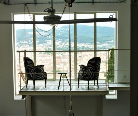 Grand Loft EM33