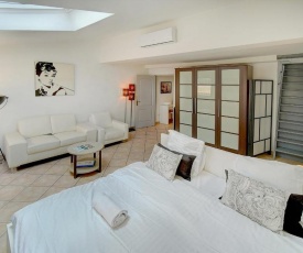 IMMOGROOM- City center- AC - 5min from the Palais- Restaurant- BEACHES