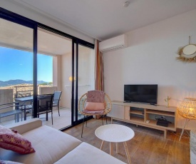 IMMOGROOM- Pool- Terrace Sea view- Parking- AC- Spacious-CONGRESSBEACHES