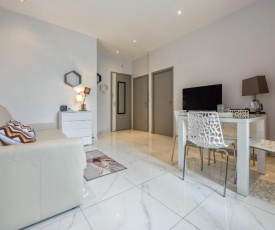 IMOOGROOM - Modern - Center - AC - 9 min from the Palais -CONGRESSBEACHES