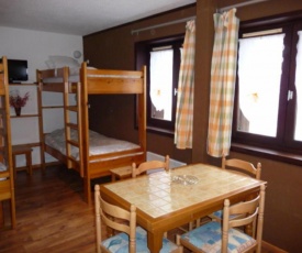 Appartement Montgenèvre, 1 pièce, 4 personnes - FR-1-445-75