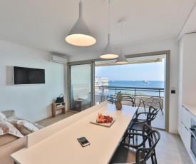 Center Bay Luxueux appartement avec vue mer 6 eme etage