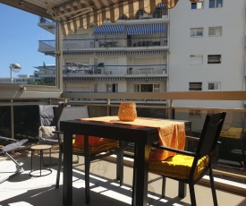 LE PIREE T2 PALM BEACH PLACE DE L ETANG