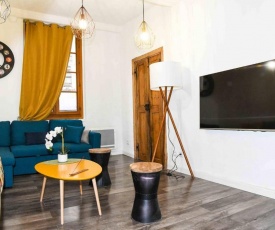 28 Rue Droite