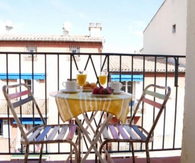 AC & BALCONY in Old Town NICE