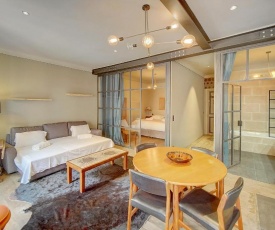 MMOGROOM - Industrial Style - Spacious - AC- City Center- CONGRESSBEACHES