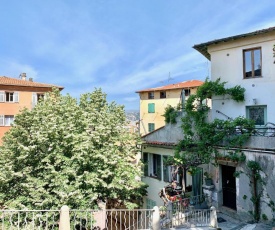 Apart Hotel riviera Vieux Nice Old Town parfait Studio climatisé 5mn Promenade des Anglais Menica 1