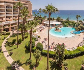 Nice apartment with sea view and balcony