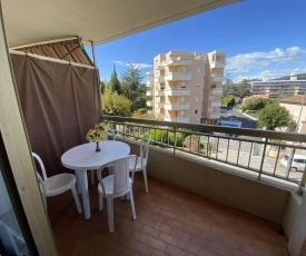 Appartement Sainte-Maxime, 1 pièce, 4 personnes - FR-1-226-303