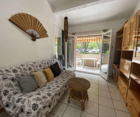 Appartement Sainte-Maxime, 2 pièces, 5 personnes - FR-1-226-469