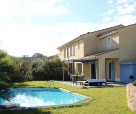 Olam Properties 3 bedrooms villa pool jacuzzi & garden 10 min from the center of Cannes