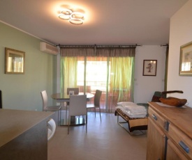 Appartement 4 personnes avec terrasse et parking quartier du Port de Nice