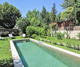 Beautiful home in Avignon w/ Outdoor swimming pool, Outdoor swimming pool and 1 Bedrooms