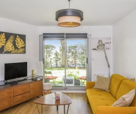 Bright studio with terrace near the ramparts of Avignon - Welkeys