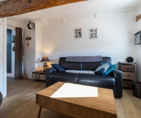 Atypical Charming 1 Bdr in the Old Town