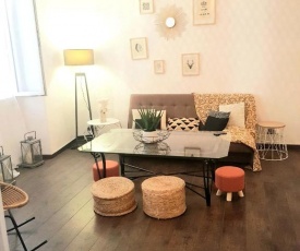 Beautiful Old Town Home - 2 Bedrooms Apartment
