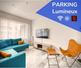 4P Modern & Secured Parking