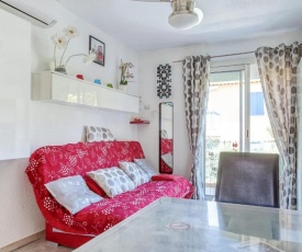 Charming apartment close to the sea