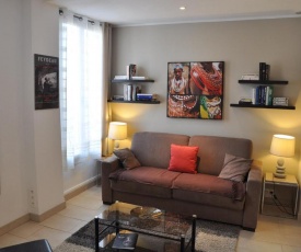 Charmant studio tout proche du port