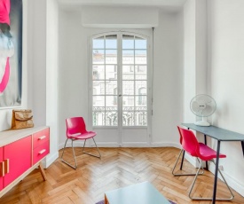 Close to the city center and close to public transport