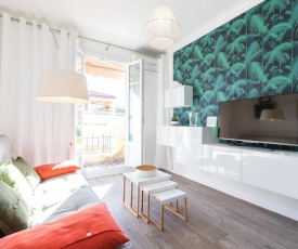 Cosy 1 Bdr near Garibaldi Square - Top Floor & AC